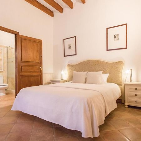 Petit Hotel Аларо Экстерьер фото