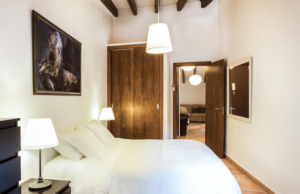 Petit Hotel Аларо Экстерьер фото